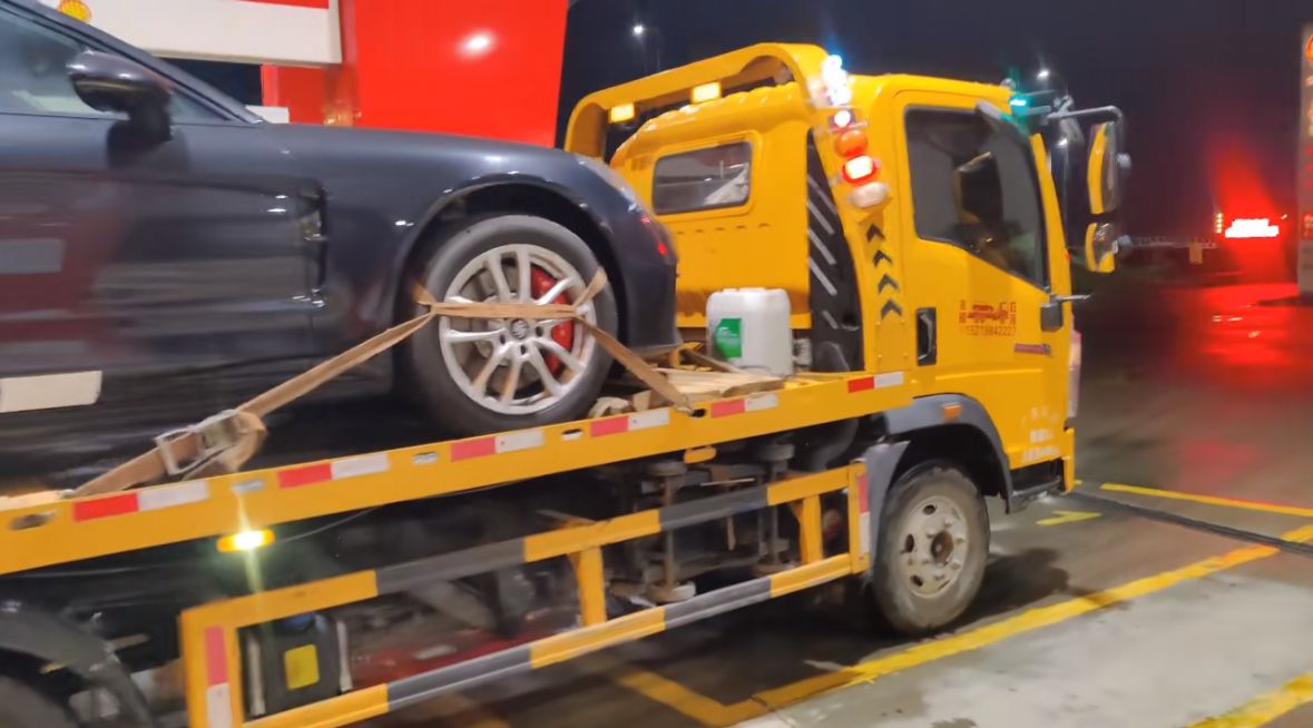 长寿行车途中遇到突发状况该如何呼叫道路救援？